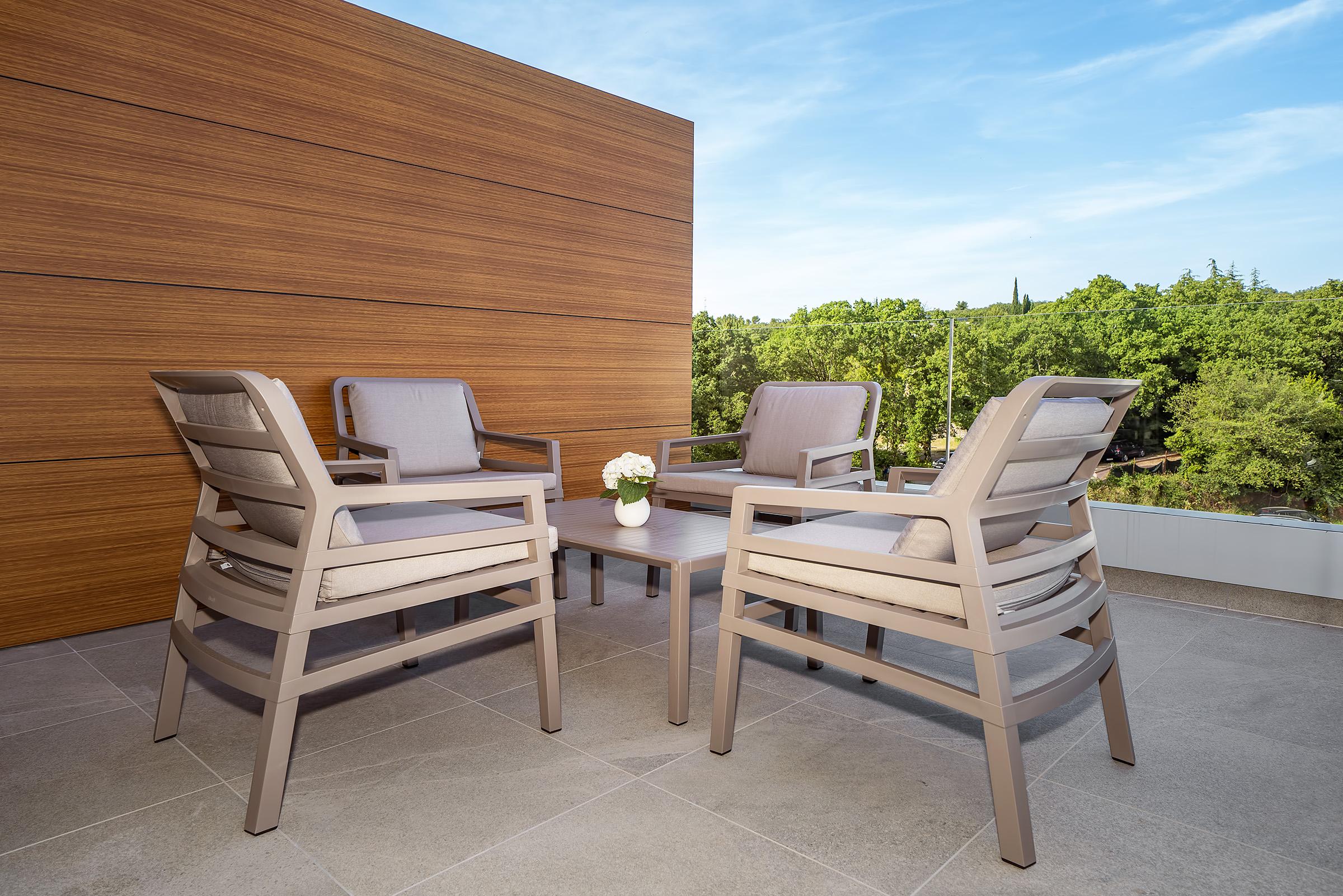 Luxury Hotel Riva Малинська Екстер'єр фото Outdoor furniture